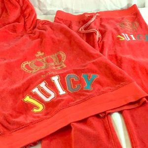 Fabulous JUICY COUTURE jogging suit